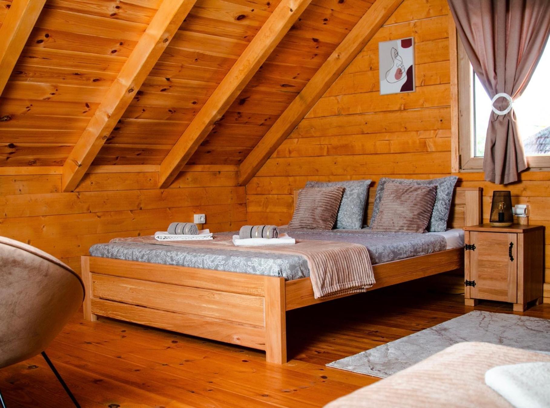 Field Apartment Virpazar